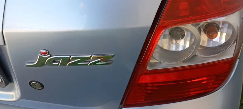 Honda Jazz, снимка 15 - Автомобили и джипове - 48072565