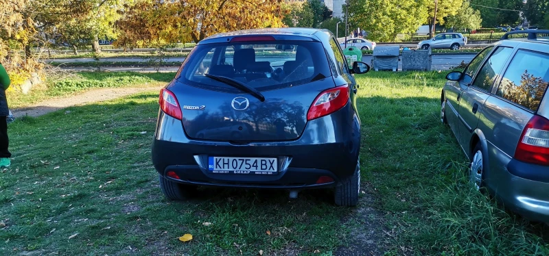 Mazda 2 1.4, снимка 5 - Автомобили и джипове - 48088901