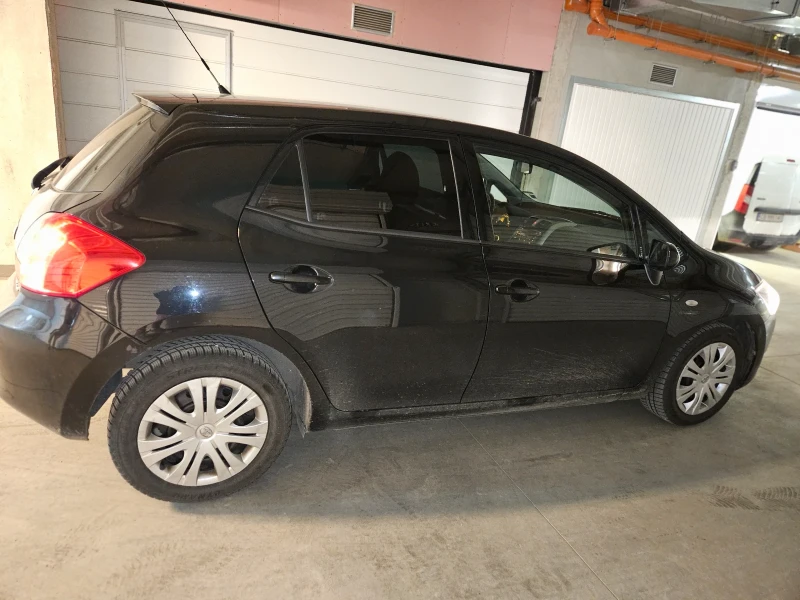 Toyota Auris, снимка 10 - Автомобили и джипове - 48213962