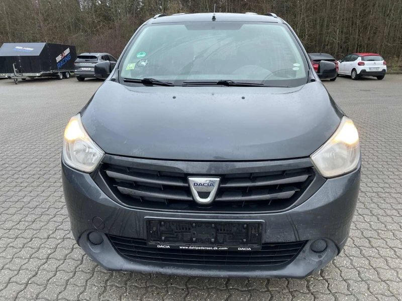 Dacia Lodgy 1.6, снимка 2 - Автомобили и джипове - 49050270