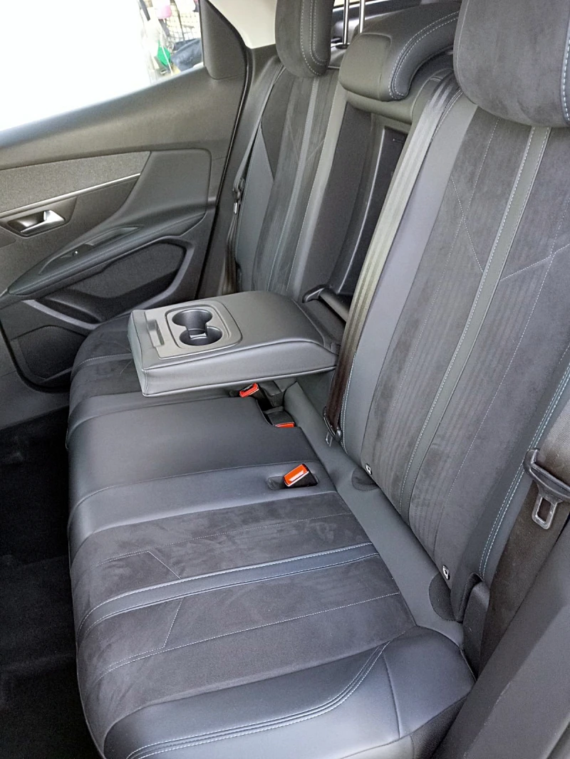 Peugeot 3008 CROSSWAY, снимка 12 - Автомобили и джипове - 52348419