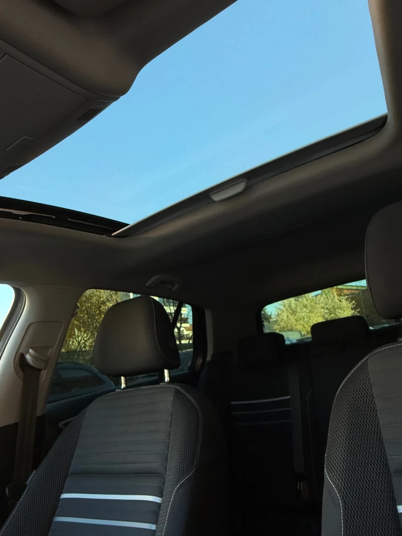 VW Golf, снимка 7 - Автомобили и джипове - 52413618