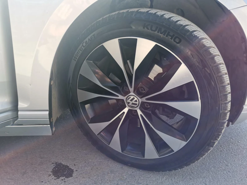 VW Passat 2.0TDI, снимка 16 - Автомобили и джипове - 52835308