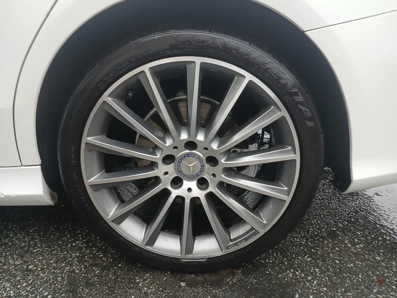 Mercedes-Benz C 400 4MATIC * * AMG * * CARFAX * * АВТО КРЕДИТ * * , снимка 5 - Автомобили и джипове - 53479554