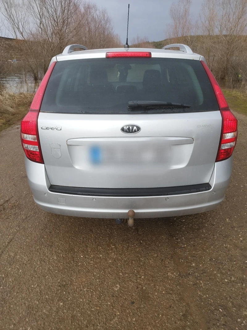 Kia Ceed 1.6 , снимка 2 - Автомобили и джипове - 53484741