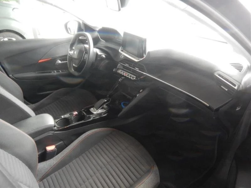 Peugeot 208 Active Pack, снимка 8 - Автомобили и джипове - 53811598