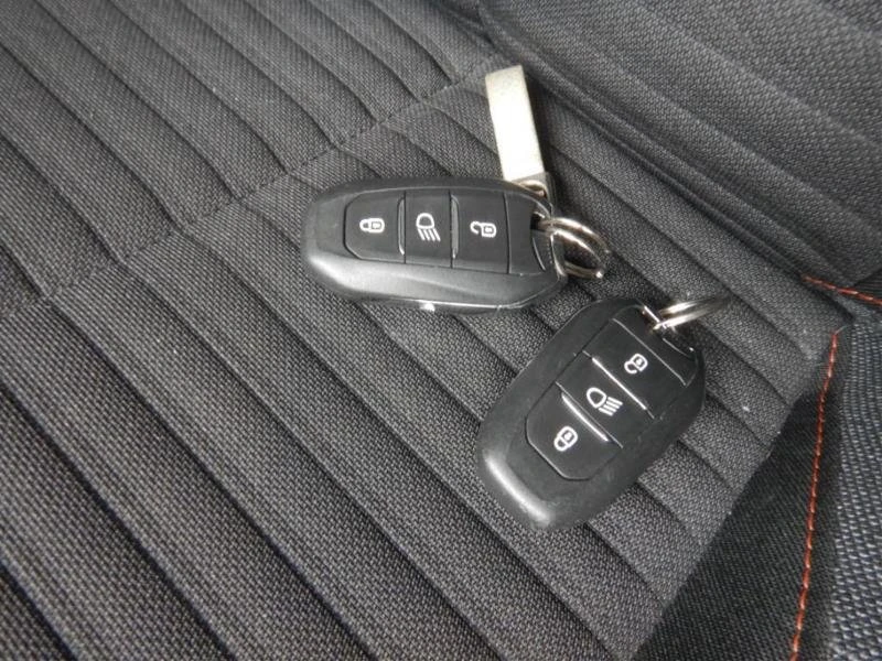 Peugeot 208 Active Pack, снимка 5 - Автомобили и джипове - 53811598