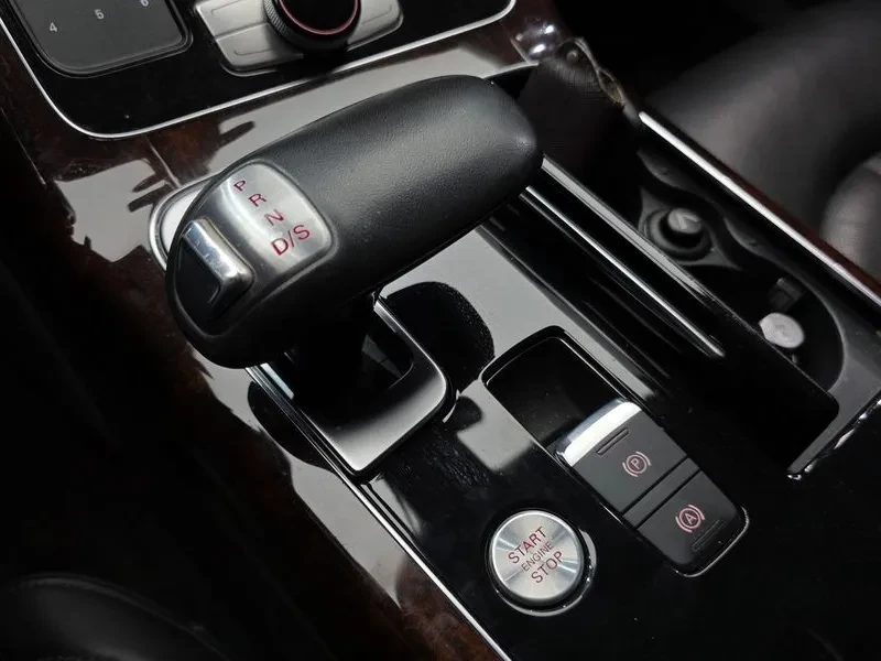 Audi A8 3.0 TDI Quattro - САМО 30% АВАНС, снимка 9 - Автомобили и джипове - 55947869