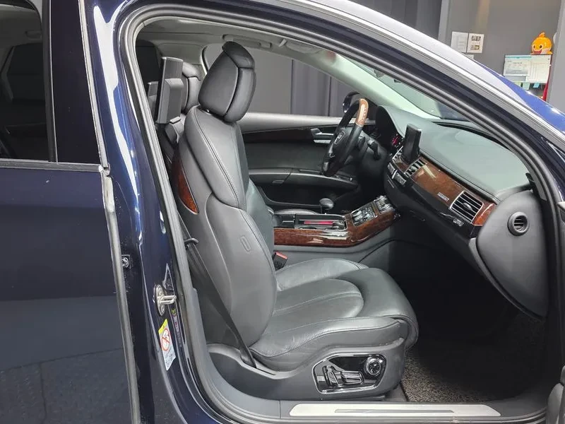Audi A8 3.0 TDI Quattro - САМО 30% АВАНС, снимка 12 - Автомобили и джипове - 55947869