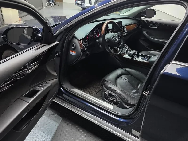 Audi A8 3.0 TDI Quattro - САМО 30% АВАНС, снимка 10 - Автомобили и джипове - 55947869