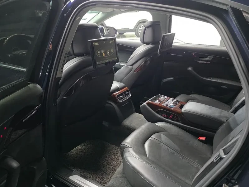 Audi A8 3.0 TDI Quattro - САМО 30% АВАНС, снимка 11 - Автомобили и джипове - 55947869