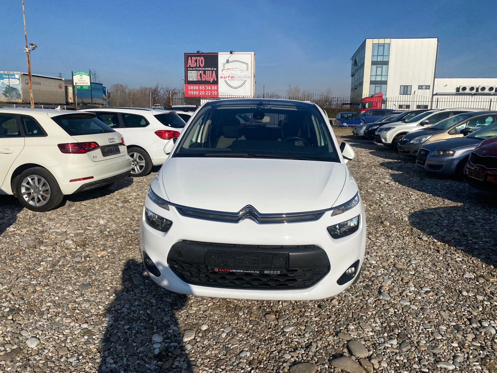 Citroen C4 Picasso 1.6 HDI - изображение 2