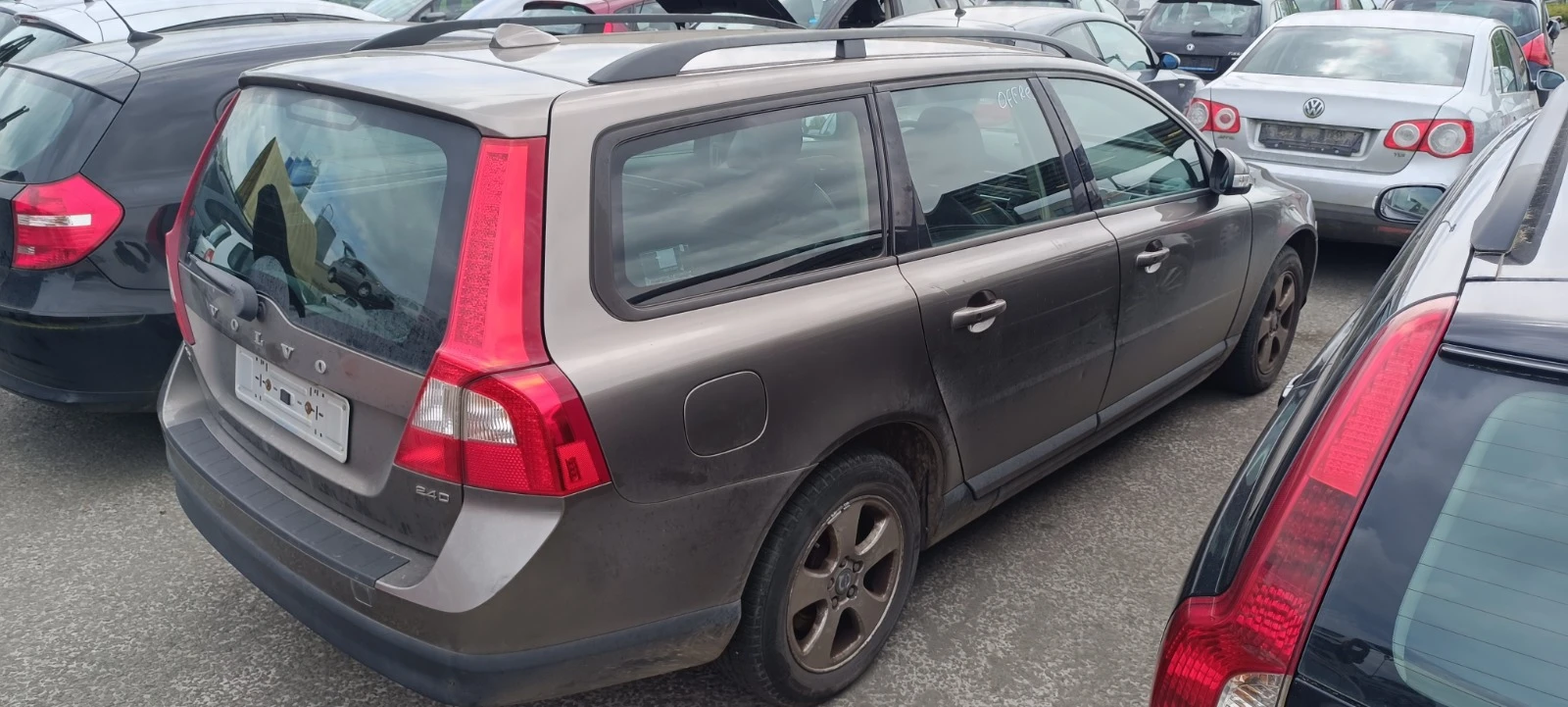 Volvo V70 2.4D5 - изображение 3