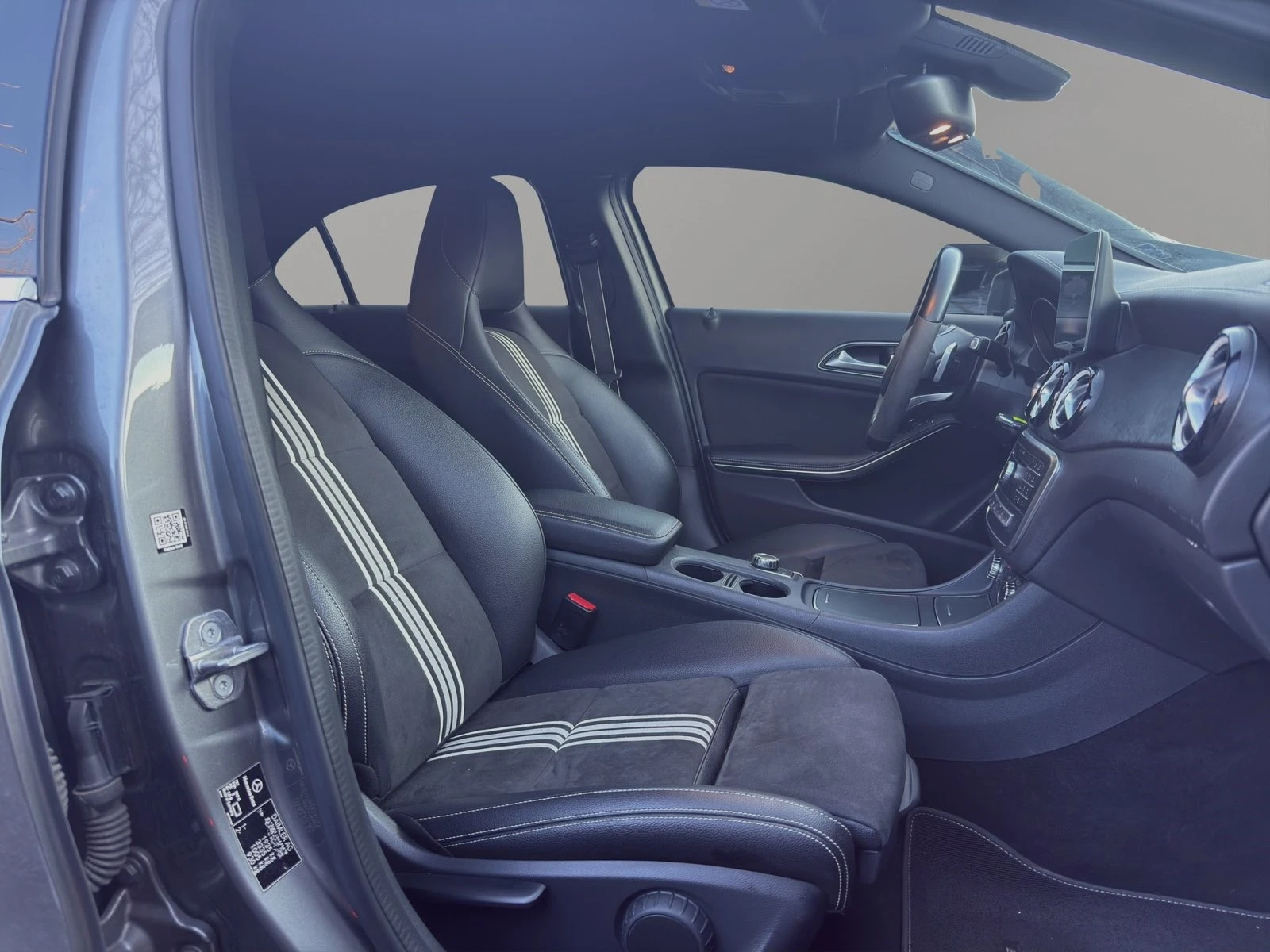 Mercedes-Benz A 200  AMG OPTIC 1.6 i | Mobile.bg   12