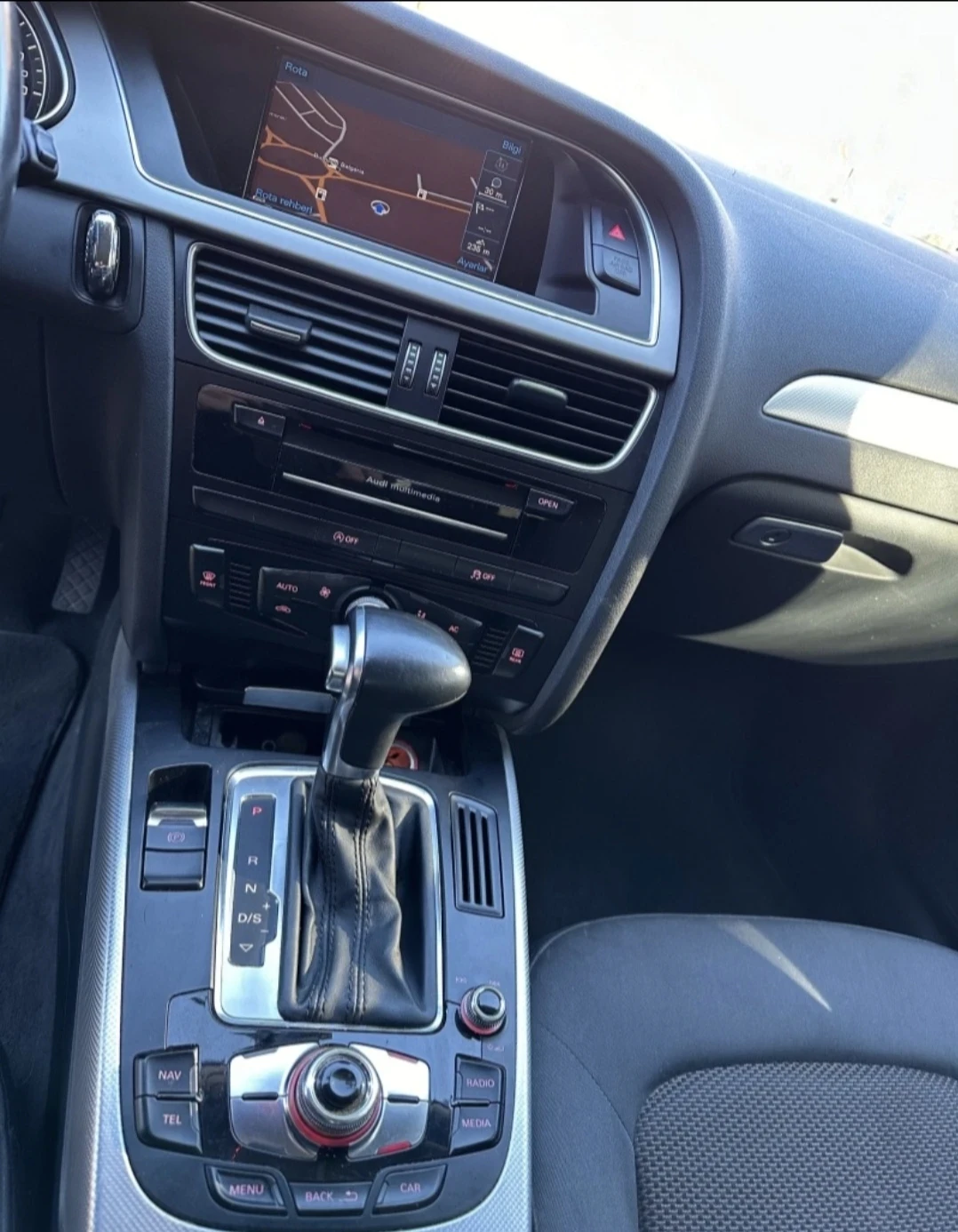 Audi A4 Allroad Quattro 2.0 TDI 177 к.с. Автоматик 2013г. - изображение 6