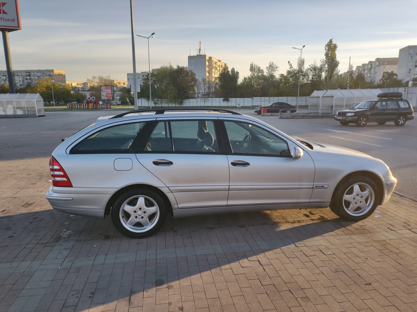 Mercedes-Benz C 180  - изображение 3