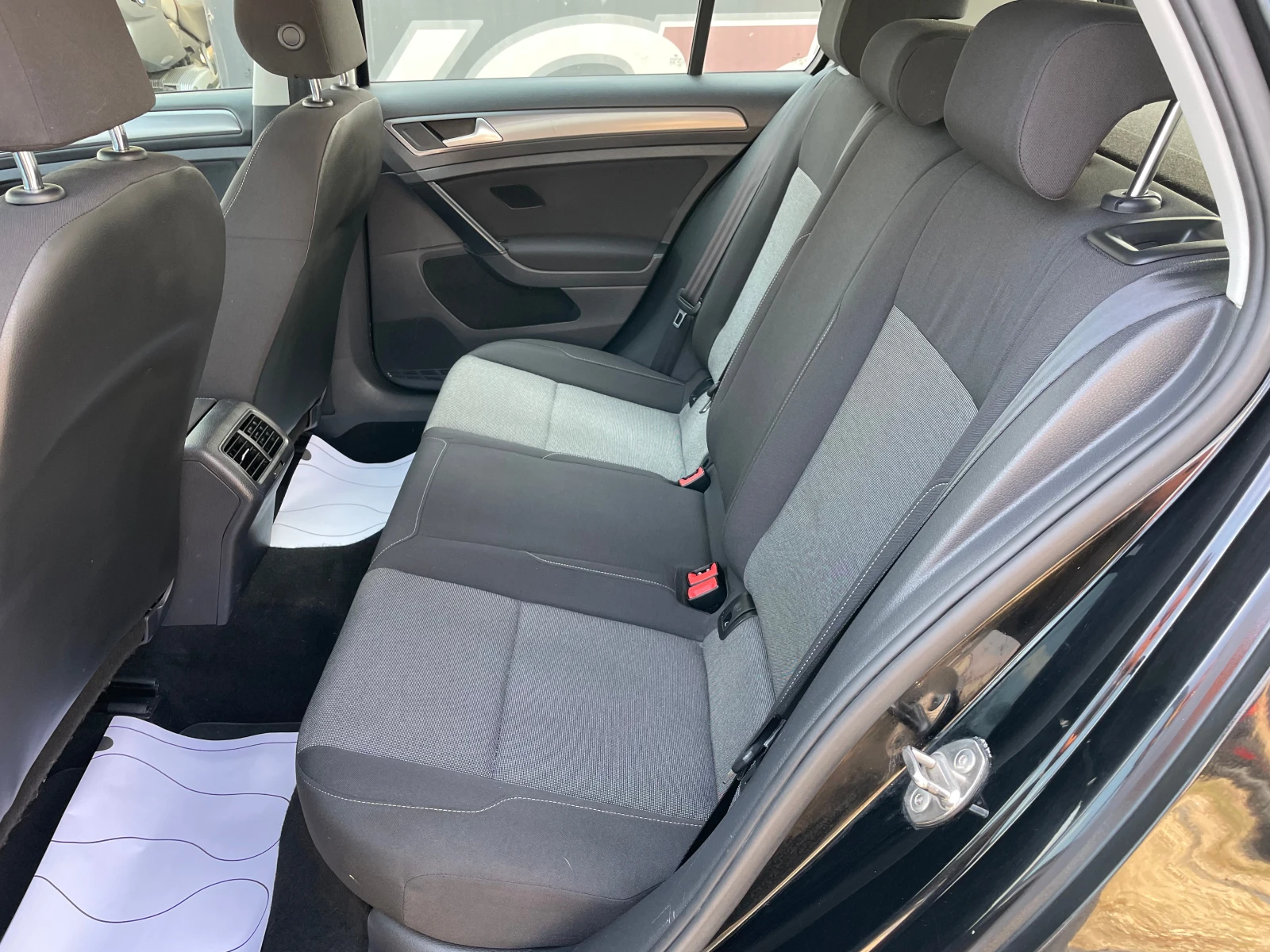 VW Golf 1.6TDI, 90kc.,  | Mobile.bg   13