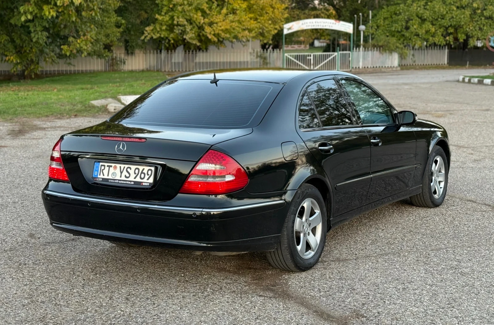 Mercedes-Benz E 270 2.7 | Mobile.bg   1