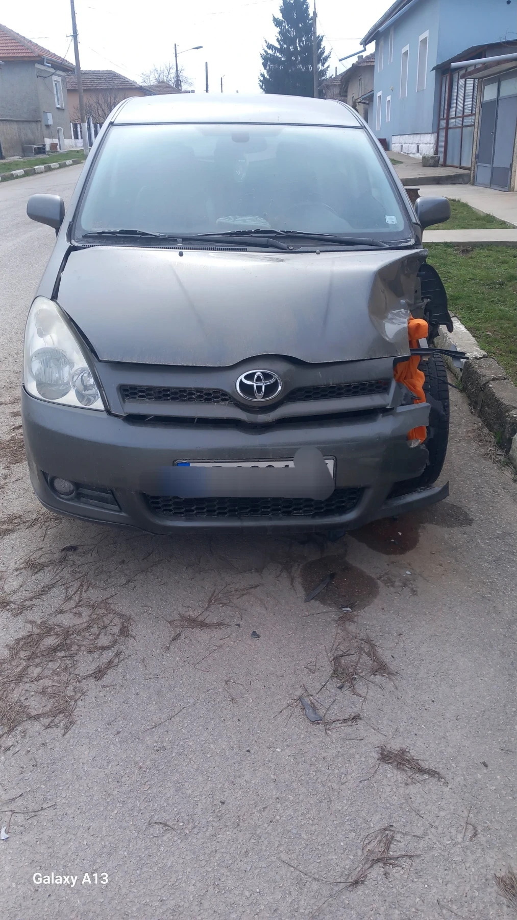 Toyota Corolla verso, снимка 2 - Автомобили и джипове - 53817815