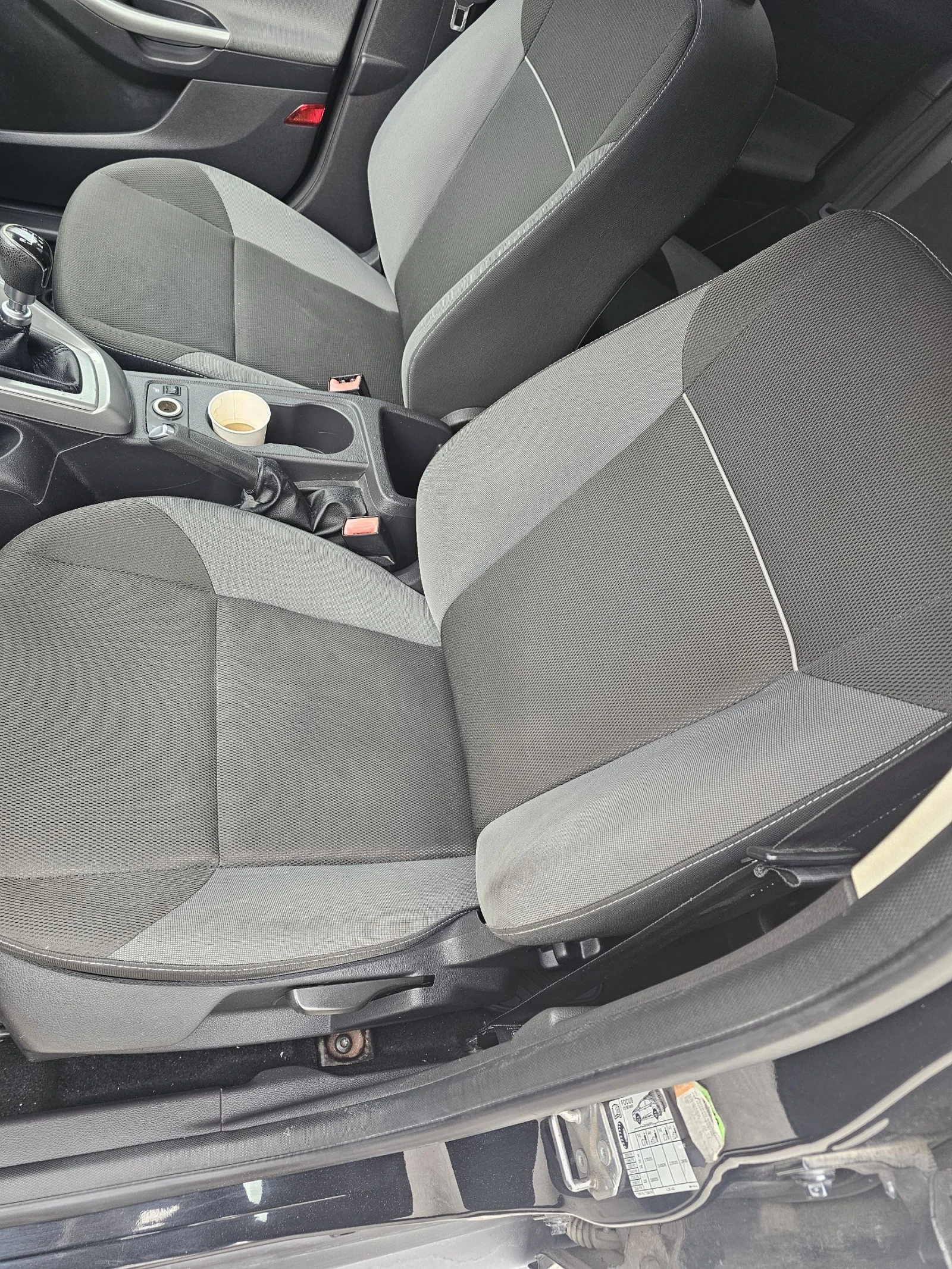 Ford Focus, снимка 9 - Автомобили и джипове - 53904326