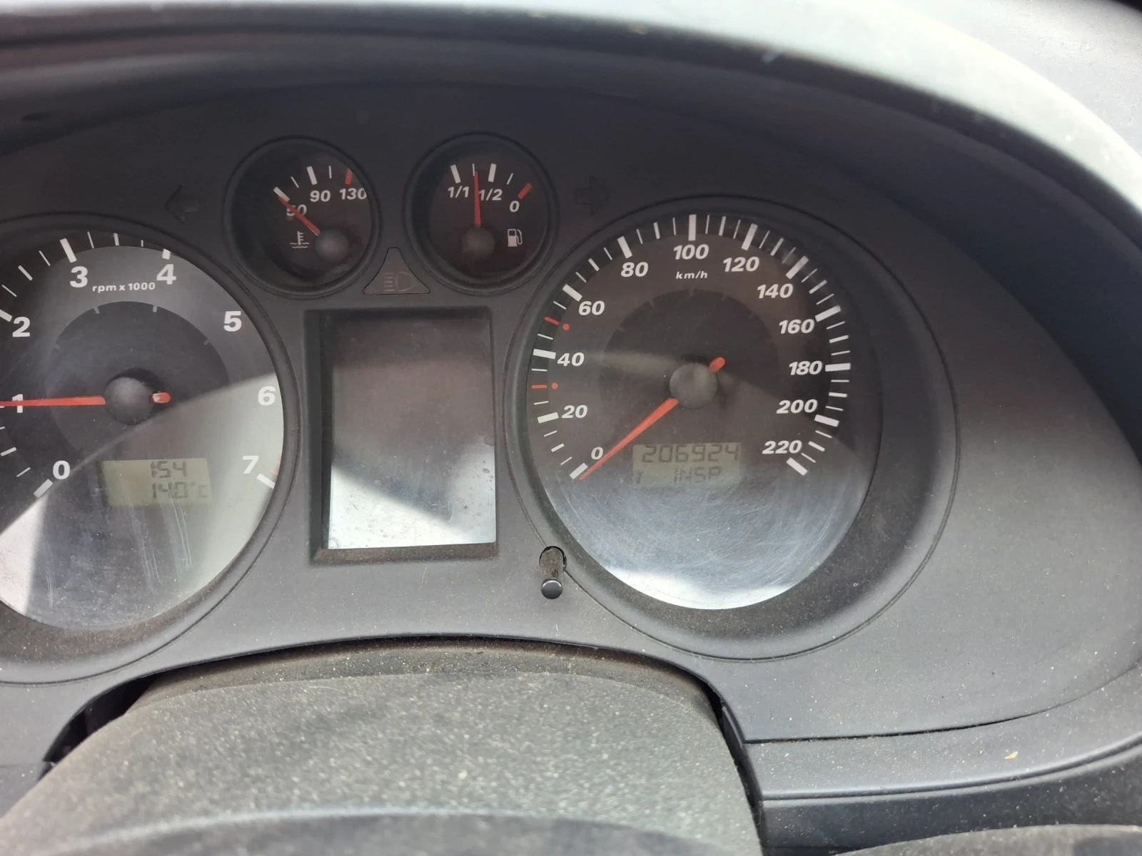 Seat Ibiza 1.4, снимка 5 - Автомобили и джипове - 54283482