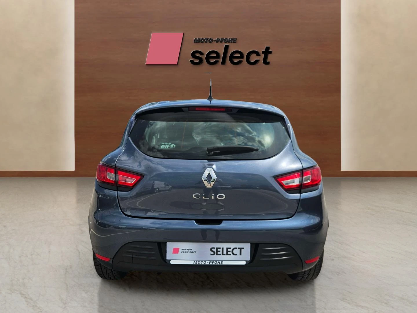 Renault Clio 1.0i, снимка 6 - Автомобили и джипове - 54541424