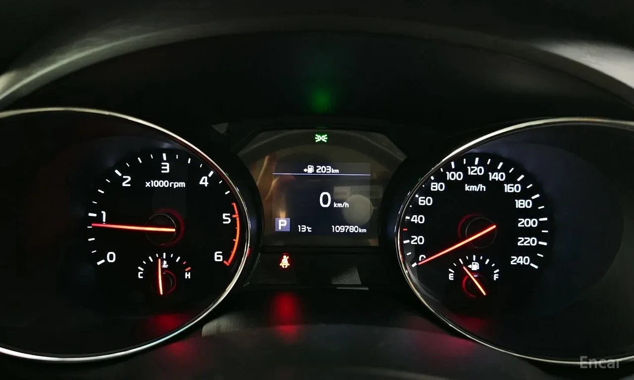 Kia Carnival Luxury Line/9 местна , снимка 8 - Автомобили и джипове - 54680109