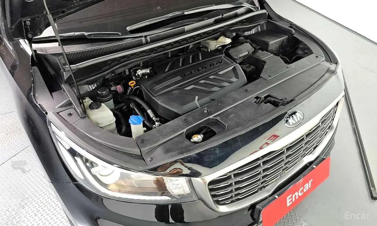 Kia Carnival Luxury Line/9 местна , снимка 6 - Автомобили и джипове - 54680109