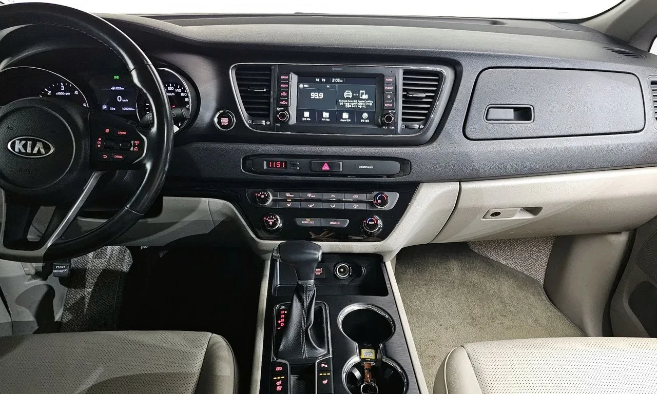 Kia Carnival Luxury Line/9 местна , снимка 13 - Автомобили и джипове - 54680109