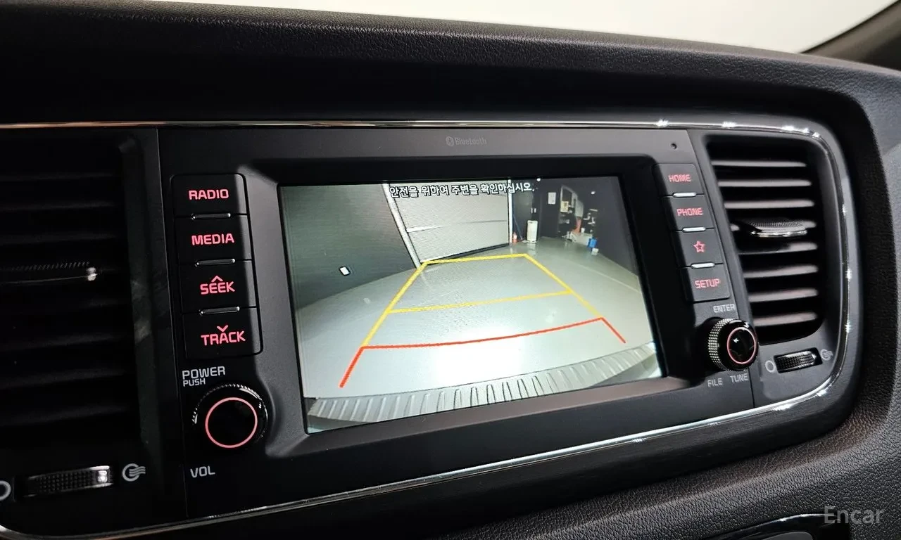 Kia Carnival Luxury Line/9 местна , снимка 14 - Автомобили и джипове - 54680109