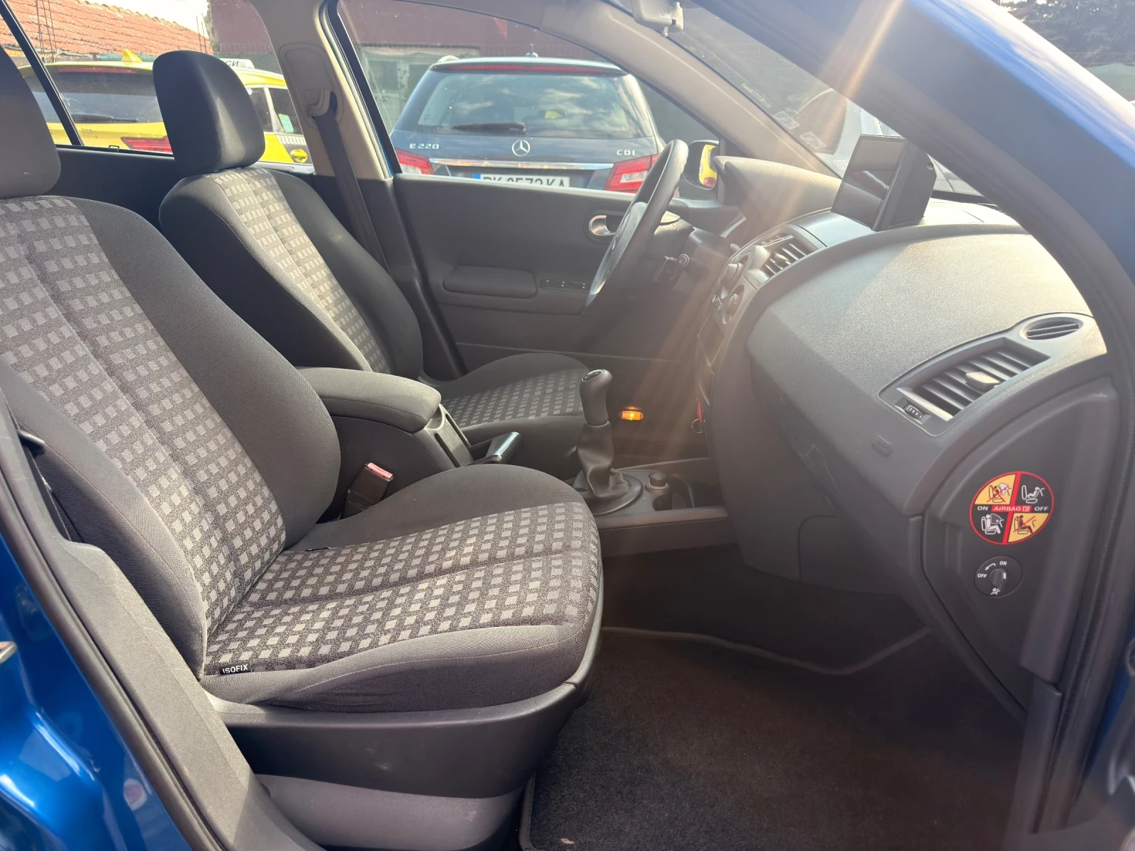 Renault Megane Нави/Тв Внос Германия Регистриран Напълно обслужен, снимка 16 - Автомобили и джипове - 55077619