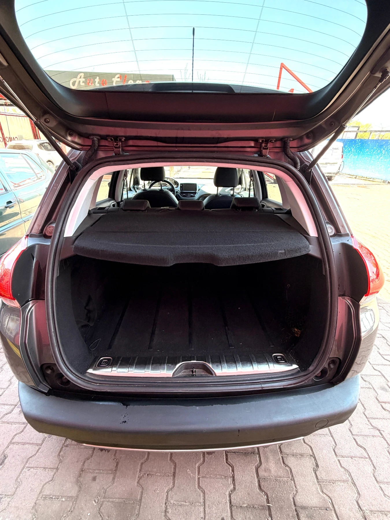 Peugeot 2008 1.6 VTi, снимка 6 - Автомобили и джипове - 55366216