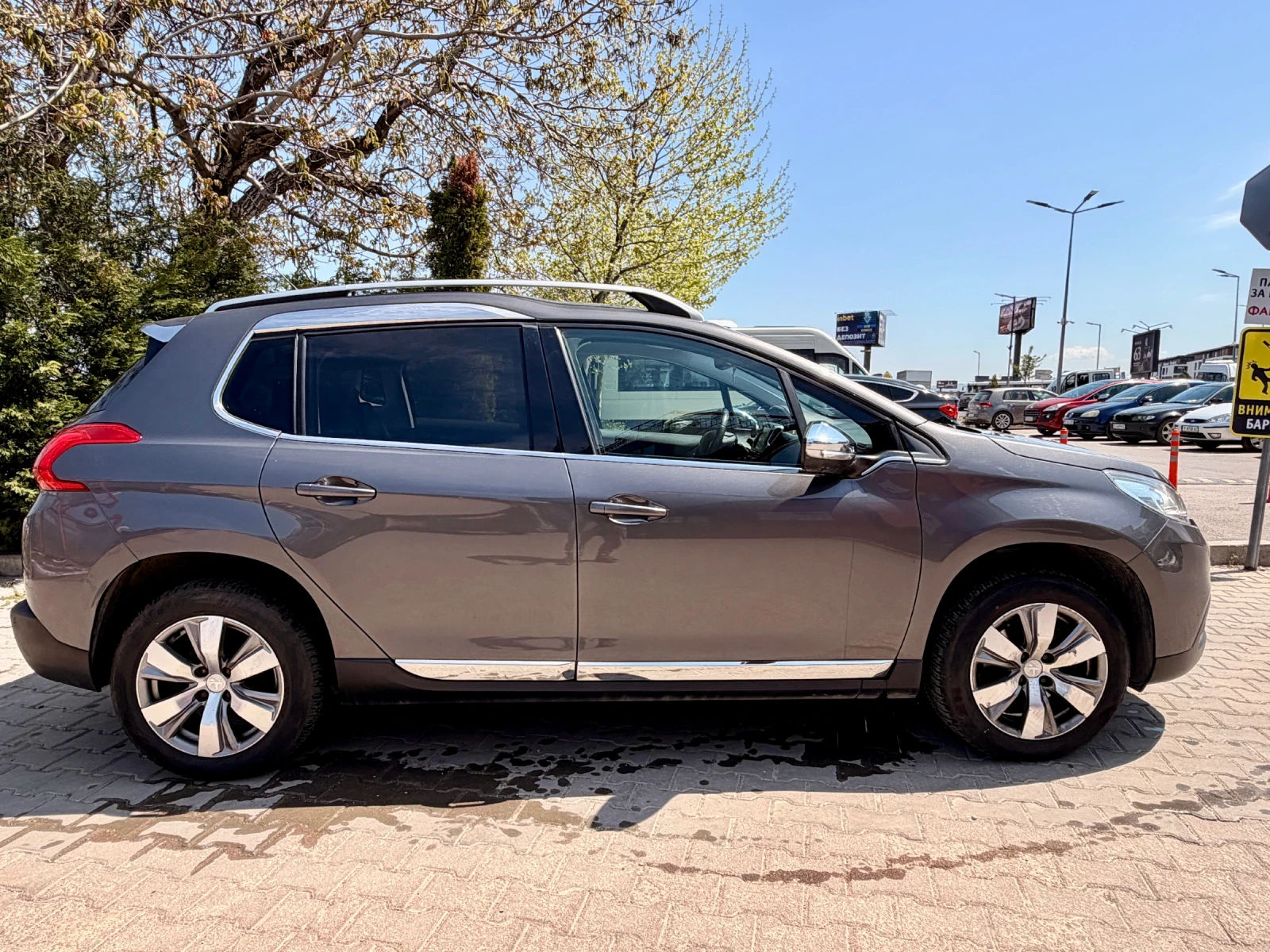 Peugeot 2008 1.6 VTi, снимка 5 - Автомобили и джипове - 55366216