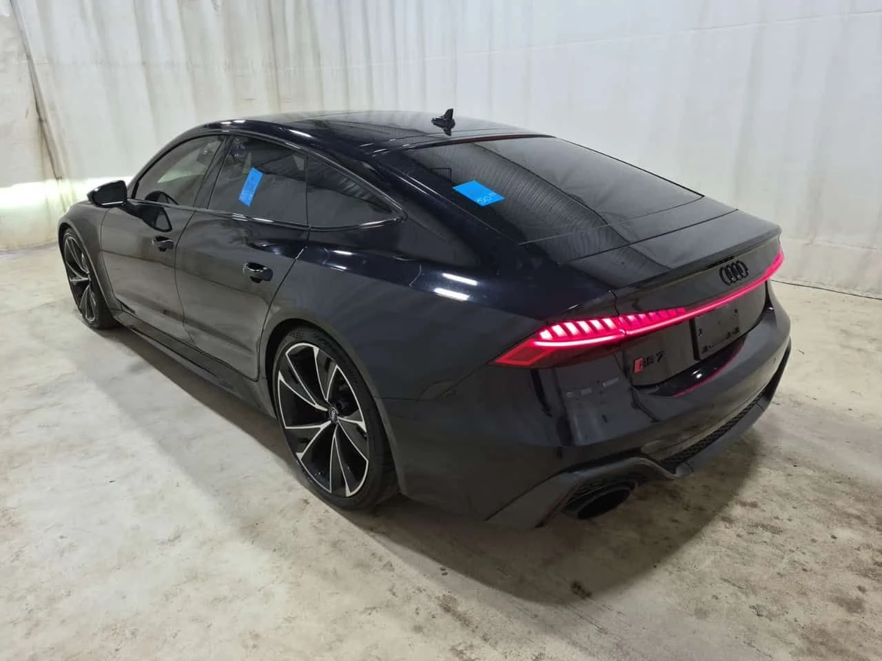 Audi Rs7 * 4.0 TFSI QUATTRO * CARFAX * БЕЗ ПЪРВОНАЧАЛНА ВНО, снимка 4 - Автомобили и джипове - 55394371