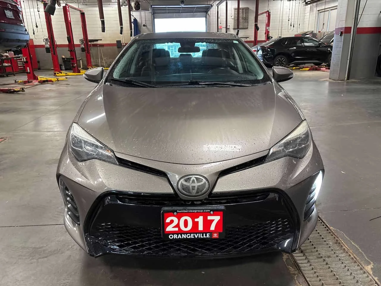Toyota Corolla 4dr Sdn/CARFAX/ФИНАНСИРАНЕ, снимка 6 - Автомобили и джипове - 55418199