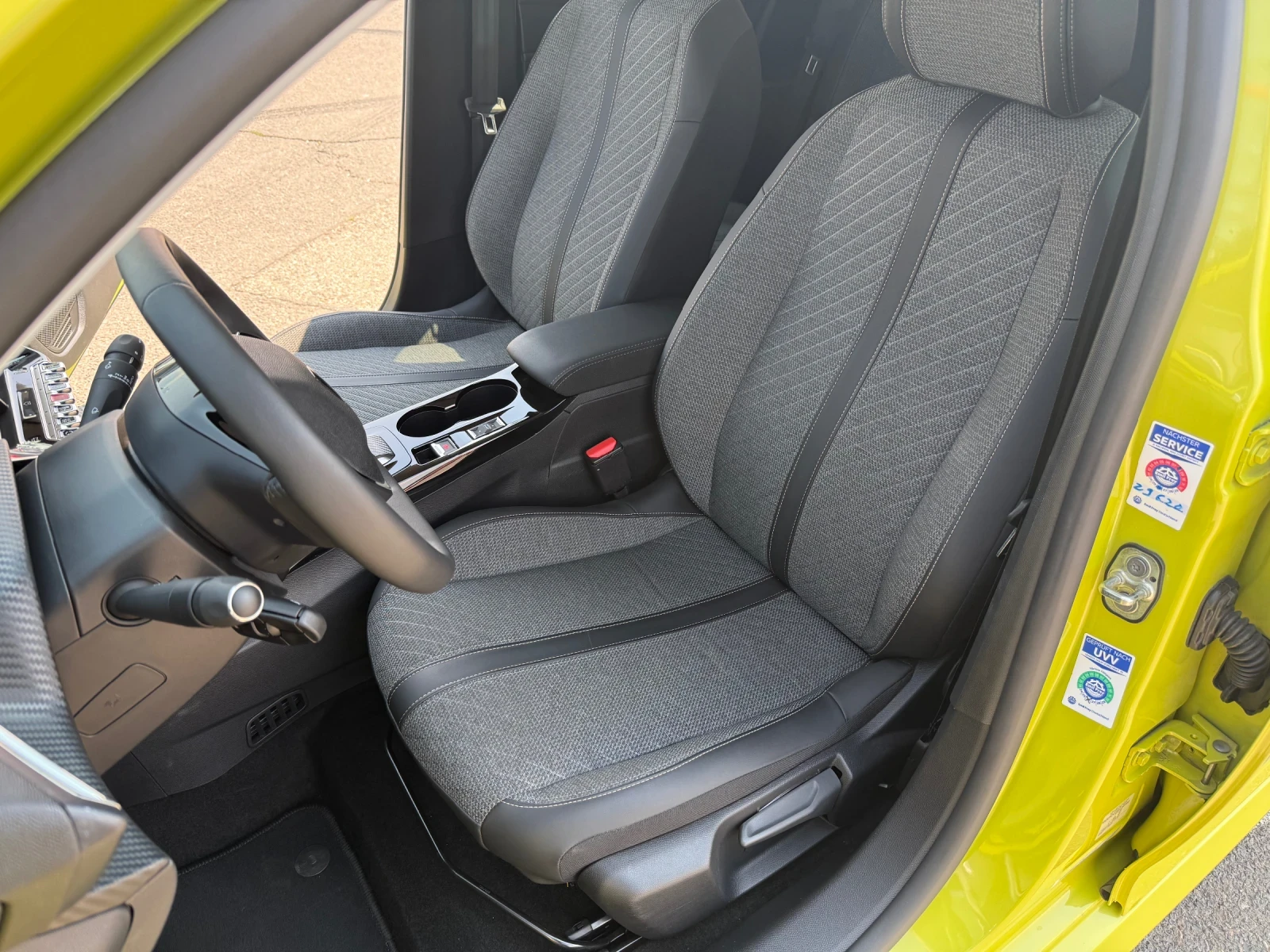Peugeot 208 -E* Allure* 50kwh* 16700��* �������� | Mobile.bg � ����������� 6