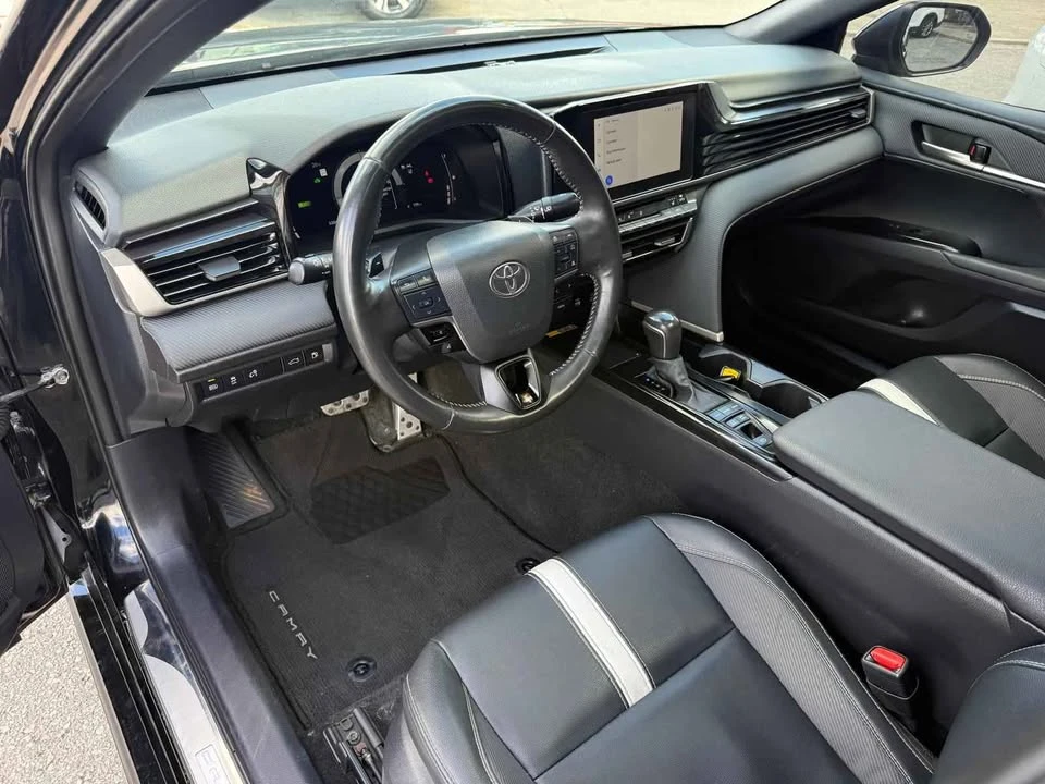 Toyota Camry SE Hybrid, ����������, ���� �� �� | Mobile.bg � ����������� 13