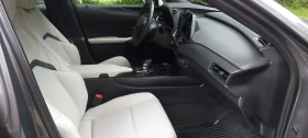 Lexus UX 300h AWD f-sport, снимка 8