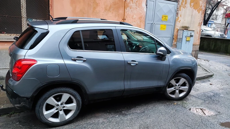 Chevrolet Trax 1.7 CDTI, снимка 6 - Автомобили и джипове - 51527154