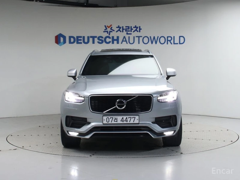 Volvo Xc90, снимка 3 - Автомобили и джипове - 52708529