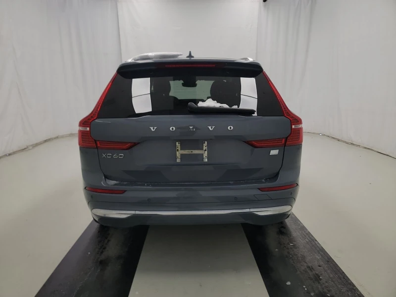Volvo XC60 Recharge Plug-In Hybrid T8 Inscription Expression, снимка 5 - Автомобили и джипове - 53333951