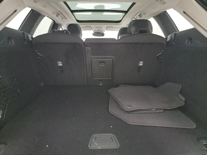 Volvo XC60 Recharge Plug-In Hybrid T8 Inscription Expression, снимка 16 - Автомобили и джипове - 53333951