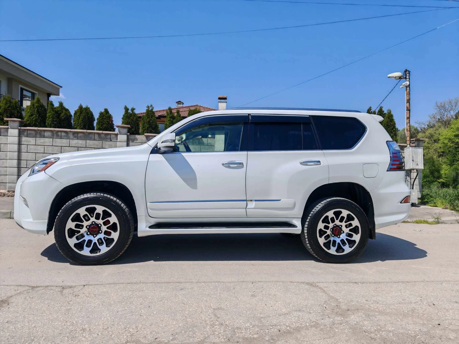 Lexus GX 460 V8 - изображение 2
