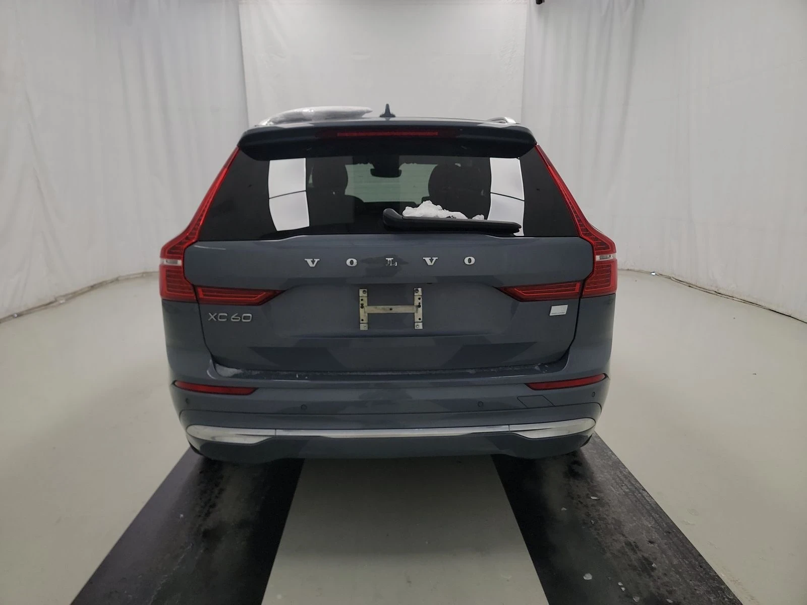 Volvo XC60 Recharge Plug-In Hybrid T8 Inscription Expression - изображение 5