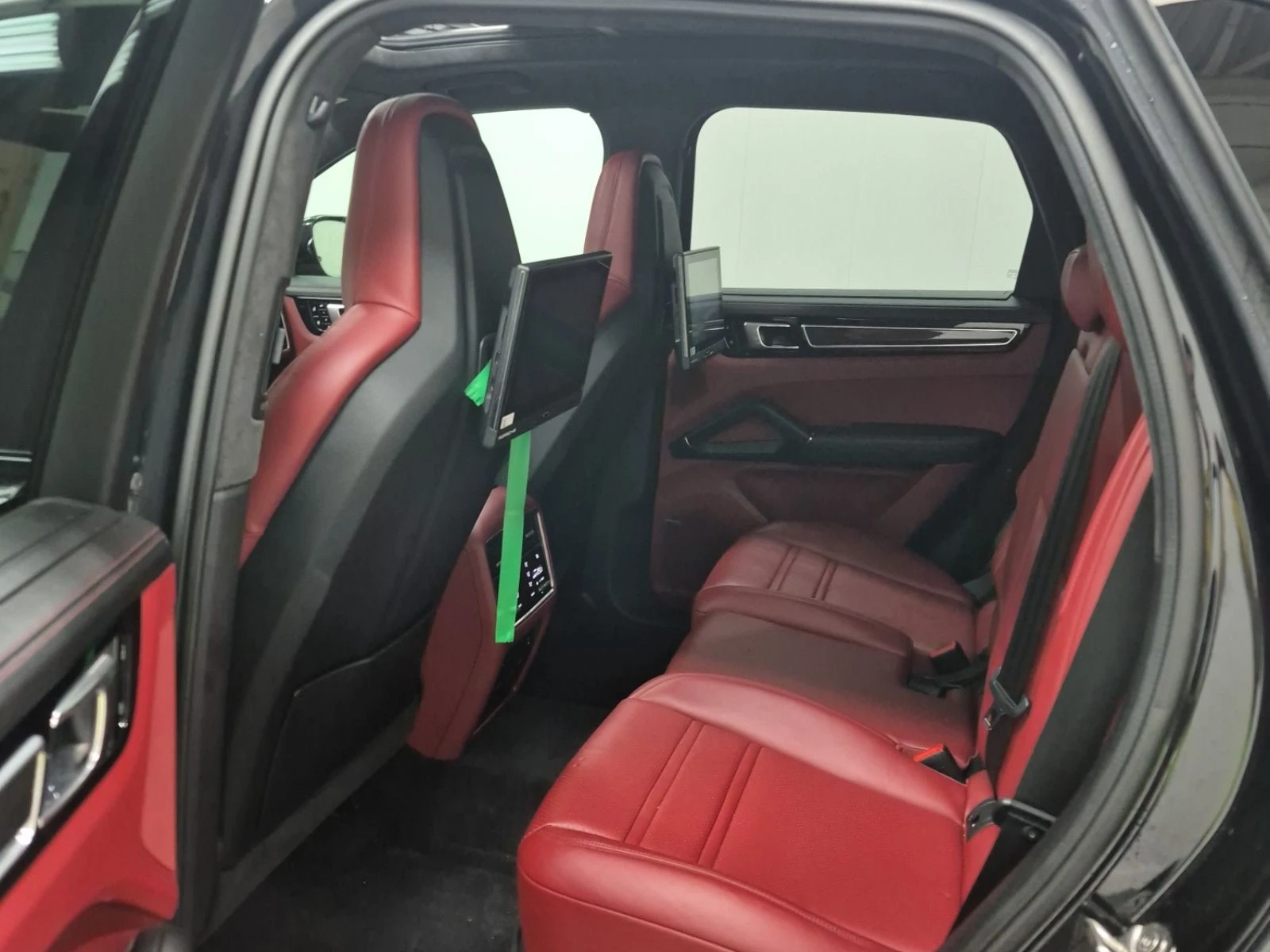 Porsche Cayenne GTS АВТО КРЕДИТ, снимка 12 - Автомобили и джипове - 53949576