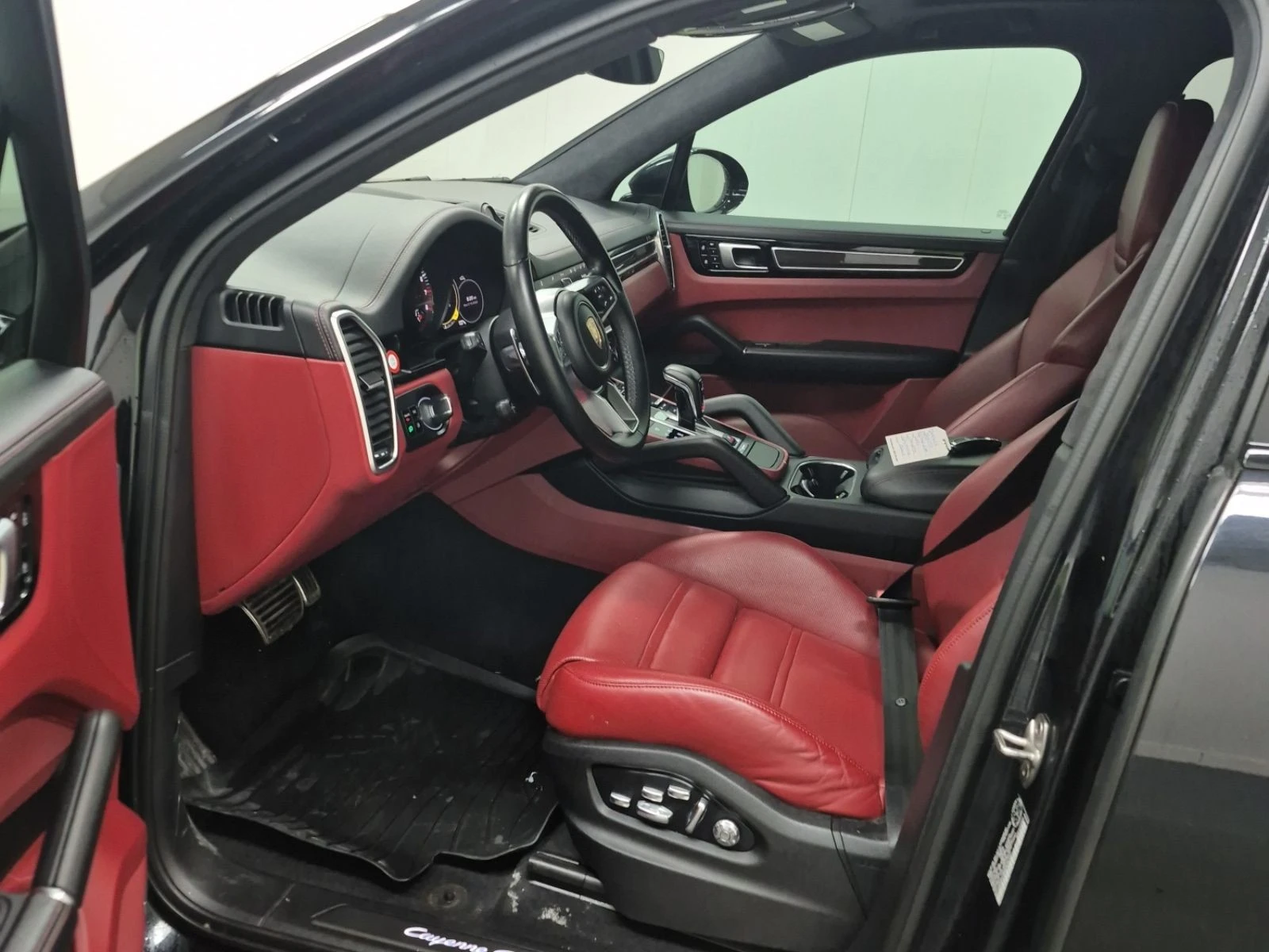 Porsche Cayenne GTS АВТО КРЕДИТ, снимка 8 - Автомобили и джипове - 53949576