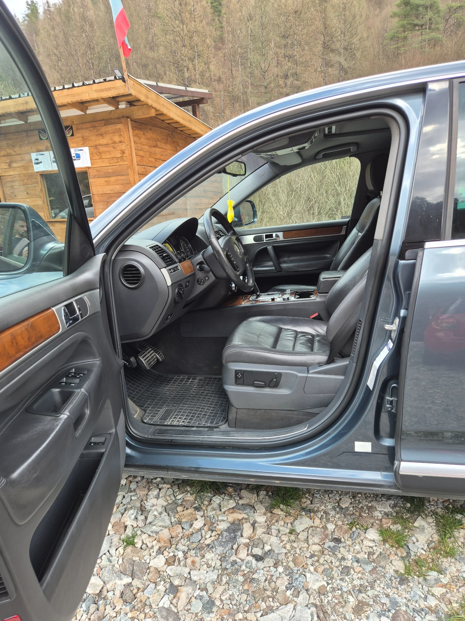 VW Touareg, снимка 7 - Автомобили и джипове - 54127117