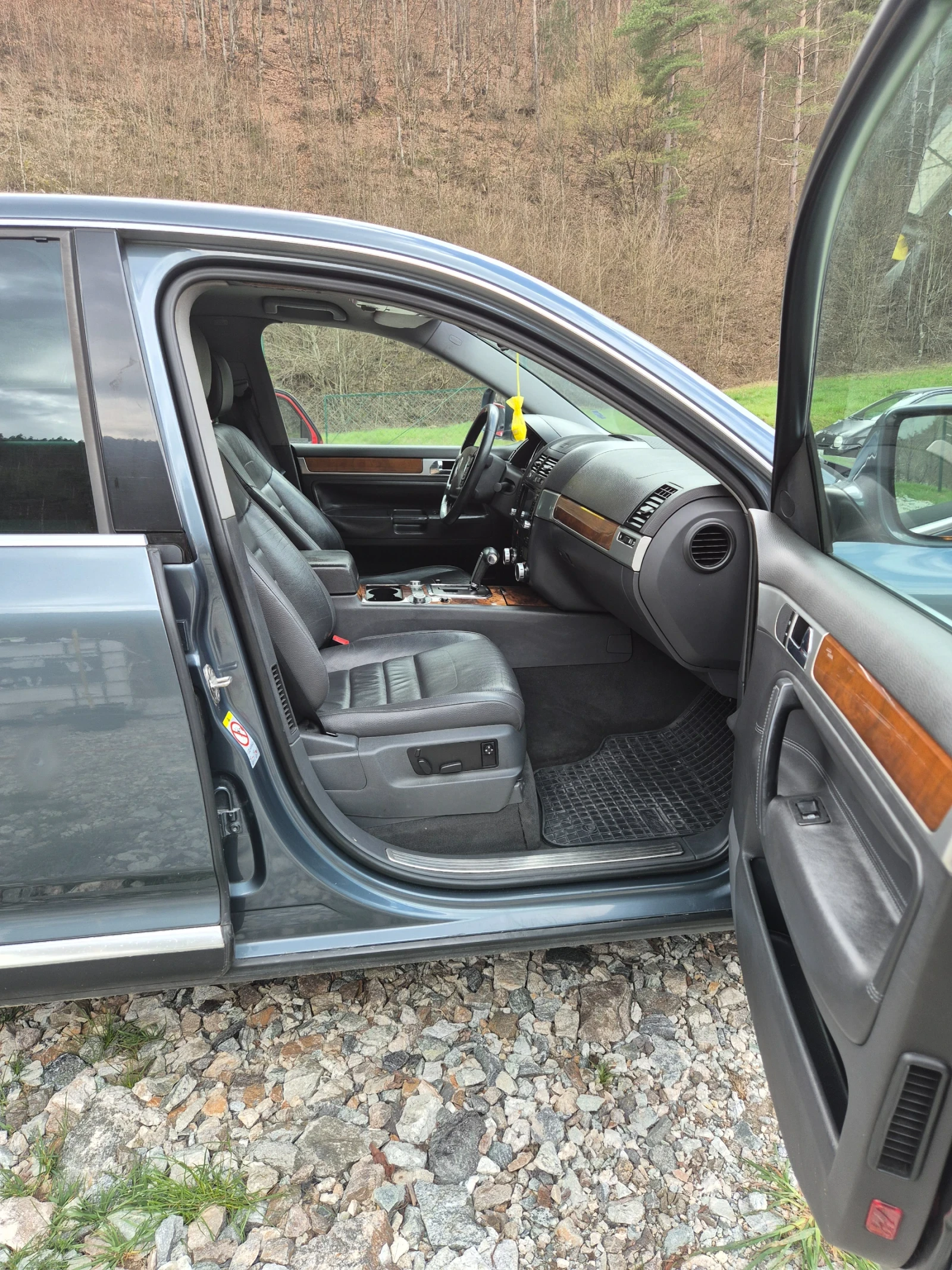 VW Touareg, снимка 9 - Автомобили и джипове - 54127117