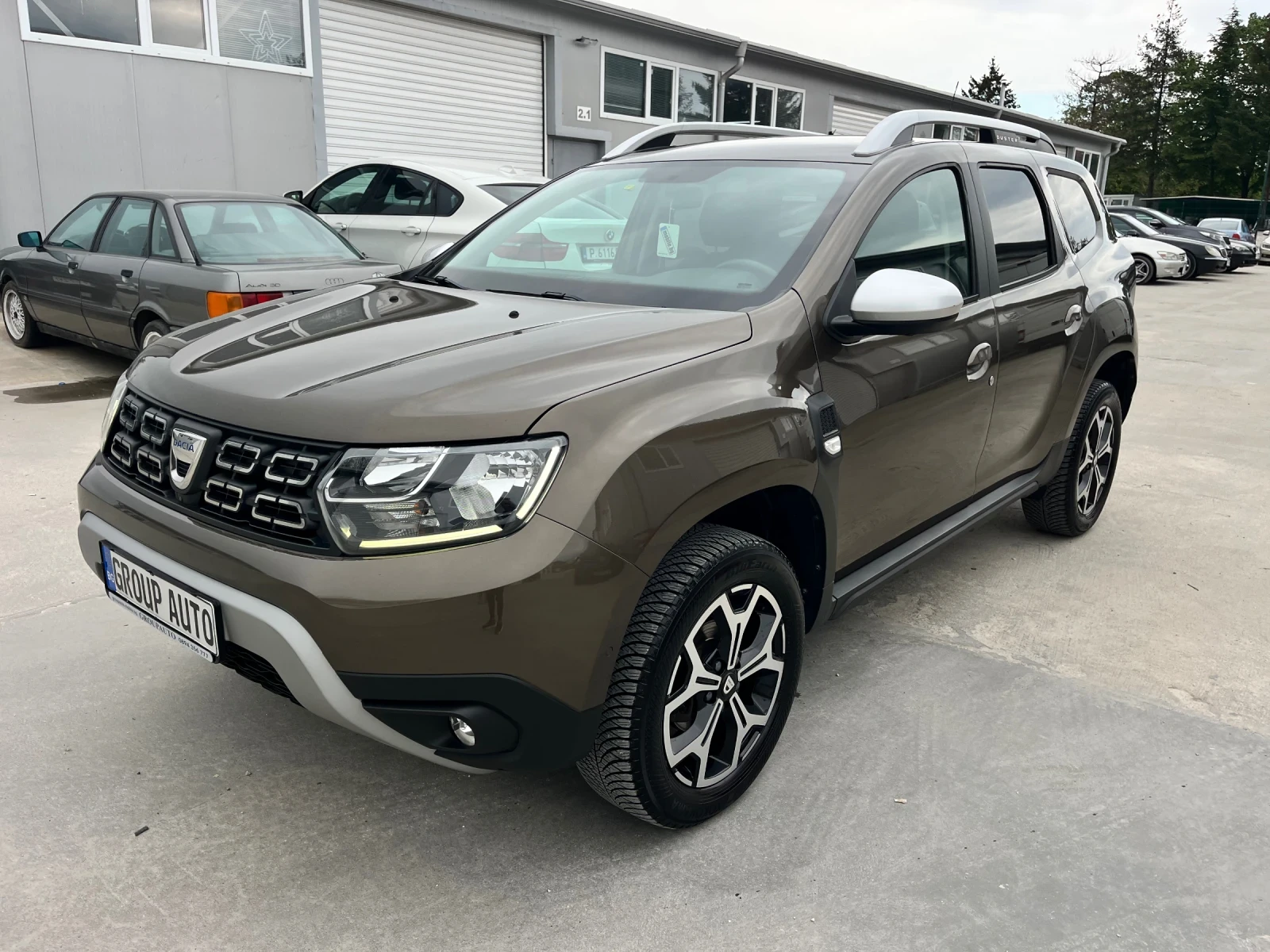 Dacia Duster 1, 6i-ГАЗ/KEYLES/LED/КАМЕРА-360/НАВИГАЦИЯ/НОВА!!!, снимка 3 - Автомобили и джипове - 54383622