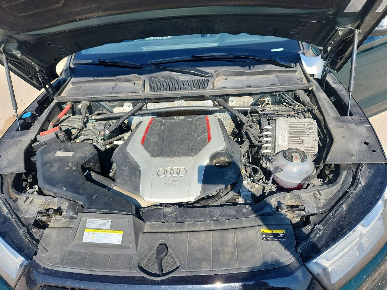 Audi SQ5 PREMIUM PLUS* KEYLESS* 3D BANG & OLUFSEN* , снимка 11 - Автомобили и джипове - 55294367